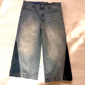 NEW Wide Leg Crop Jeans